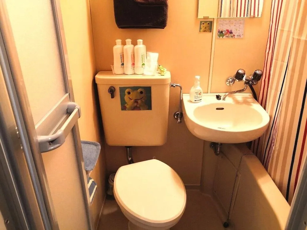 Chintai Navi Hostel