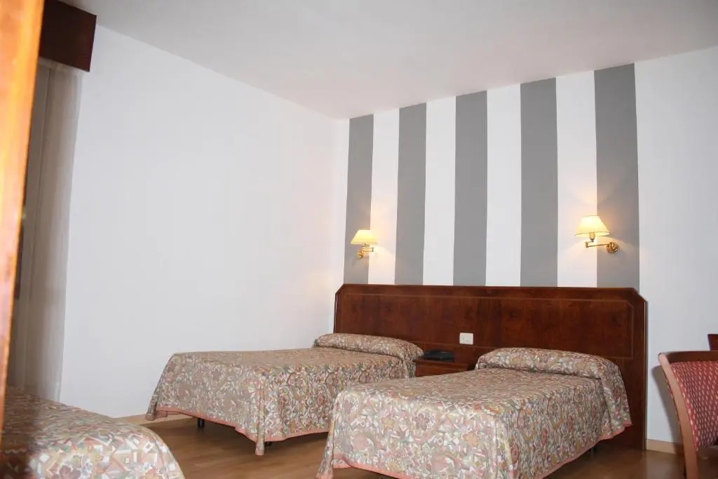 Hotel Unzaga Plaza