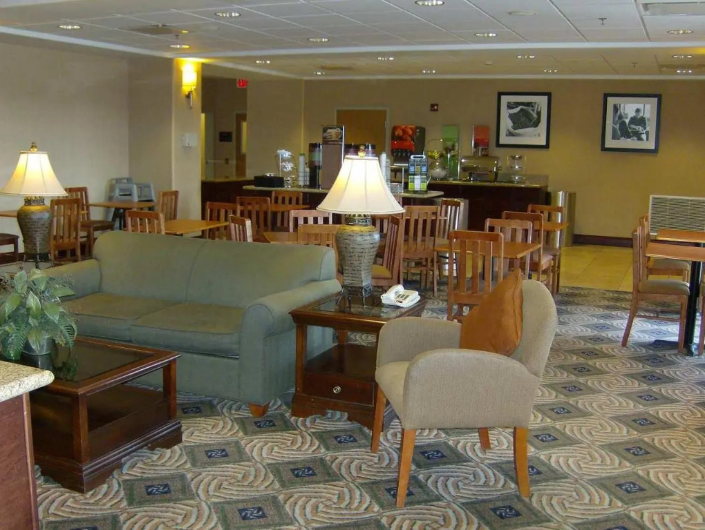 Spark by Hilton Grand Island