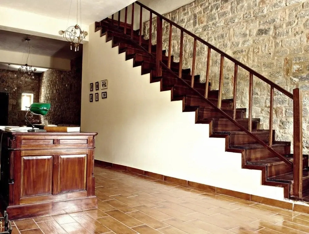 Vlyhada Residence & Restaurant