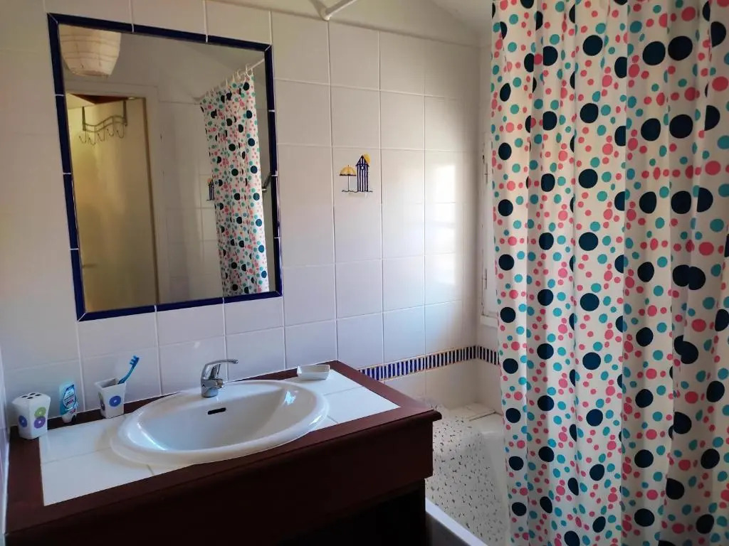 Maison avec piscine chauffée, à 500m de la plage et proche forêt - Terrasse, vélos inclus - FR-1-652-3