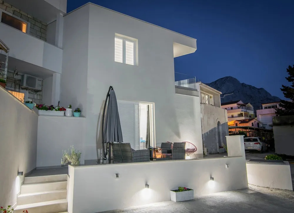 Villa Lile