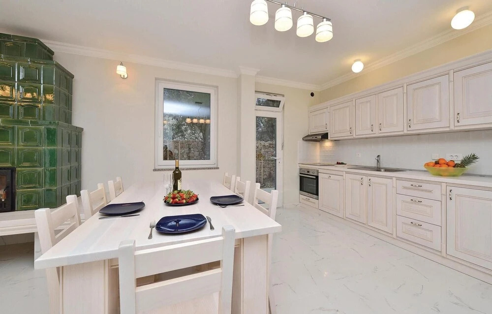 Awesome Home in Kosljun With Wifi and 7 Bedrooms