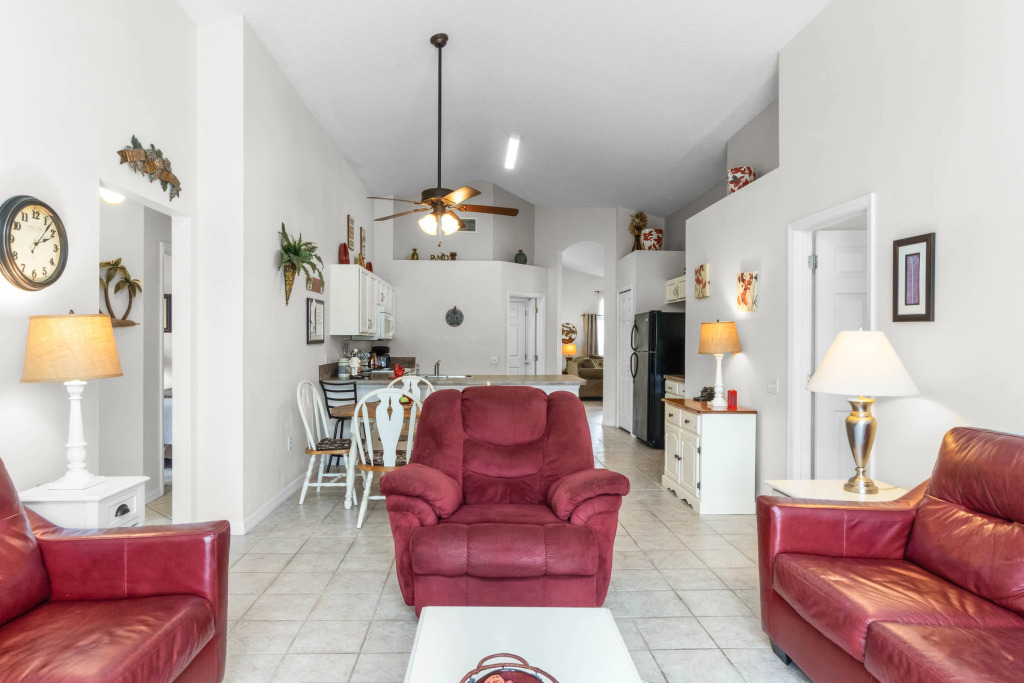 4 Bedroom 2 Bathroom Manors Westridge 411 Ld