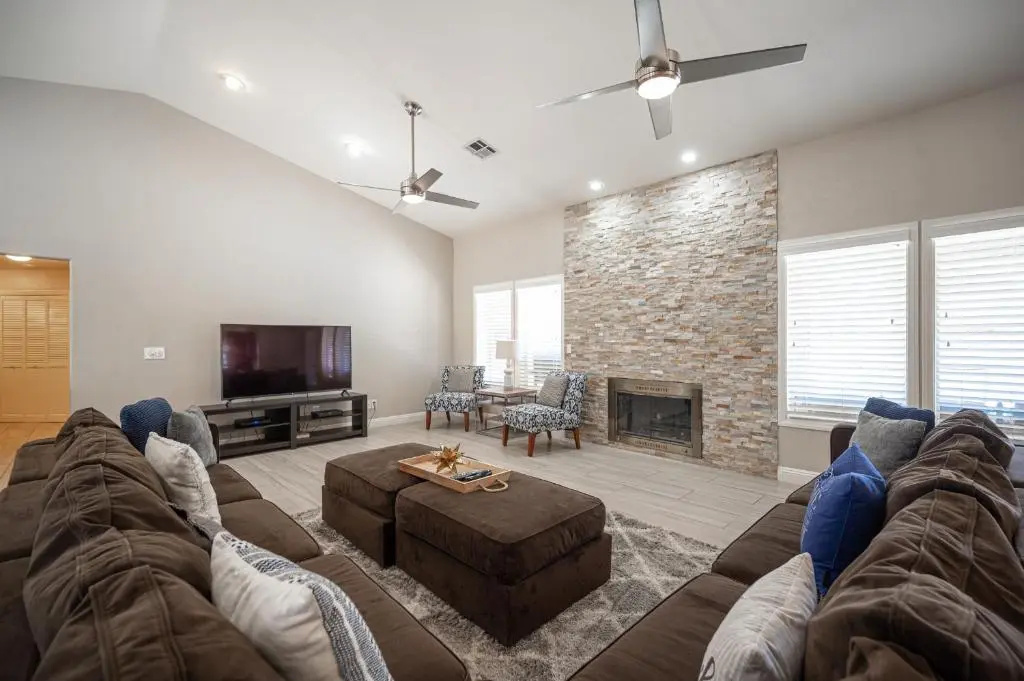 Luxury Home Near Las Vegas Strip and Airport.