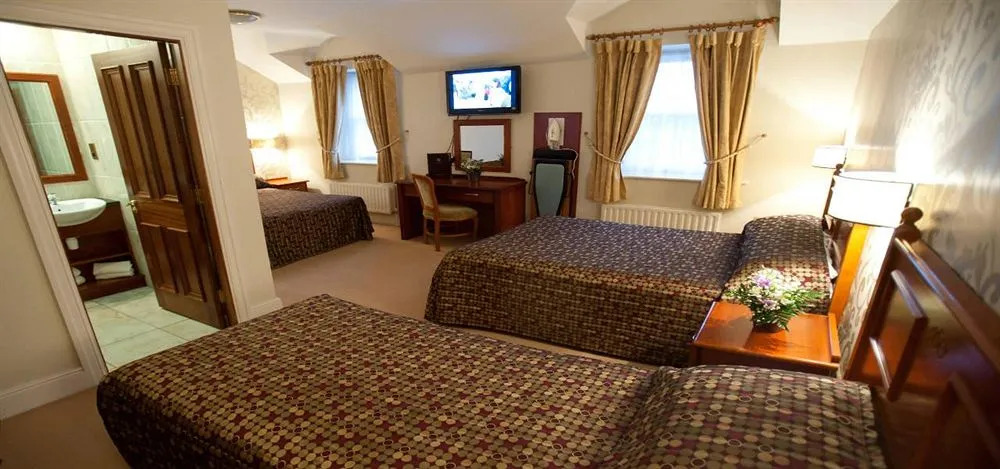 Westenra Arms Hotel