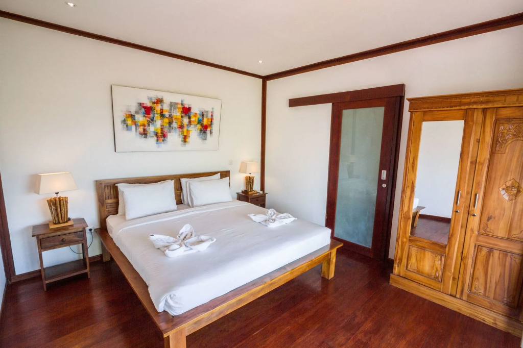 Villa Martine - Fantastic 5BR Villa - Perfect Location in Seminyak