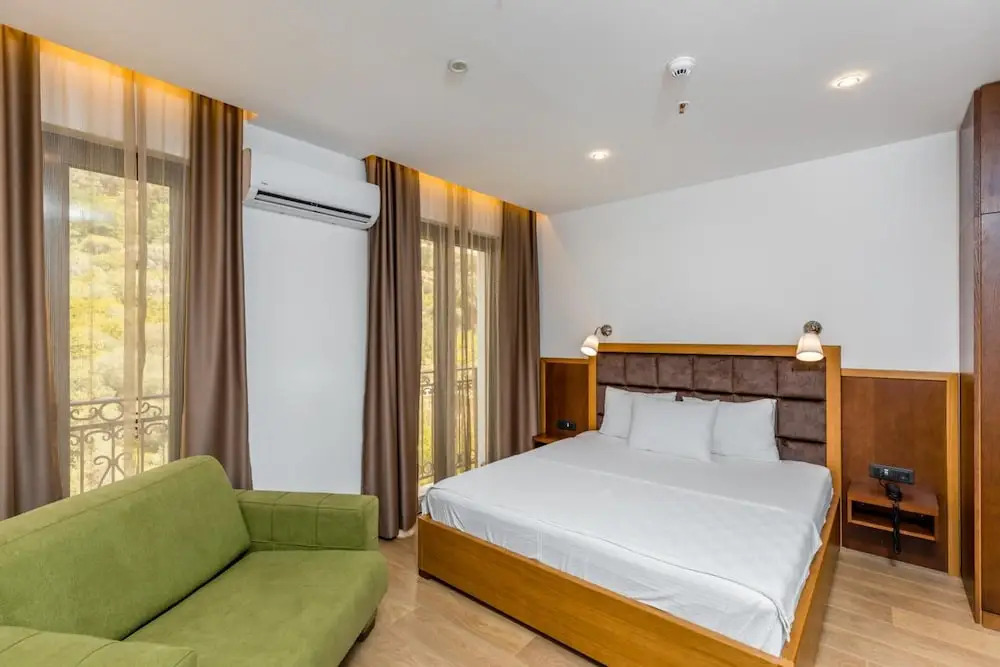 Hotel Plaza Lucice