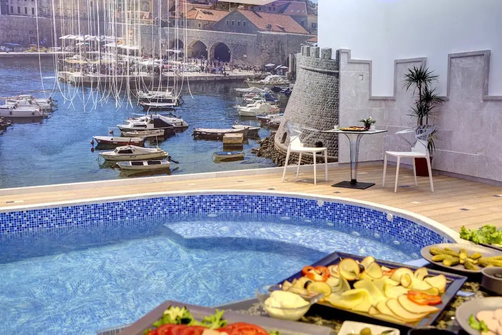 Diamond Rain Boutique Hotel