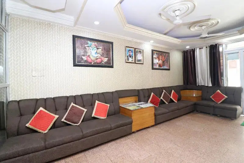 OYO 3395 Hotel Arjun