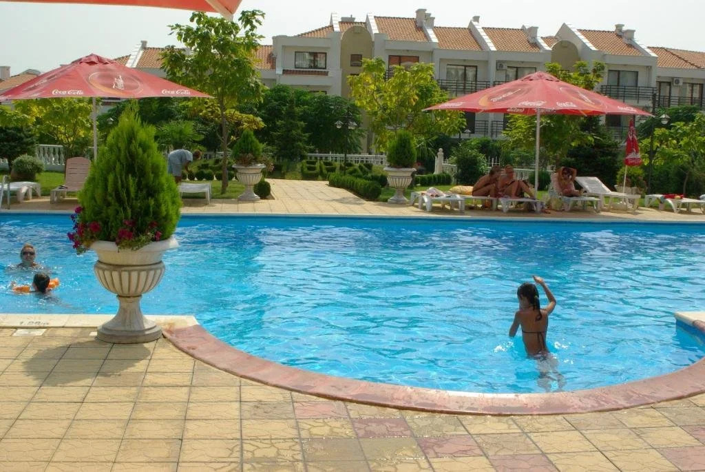 South Beach Hotel (Jujen Briag)