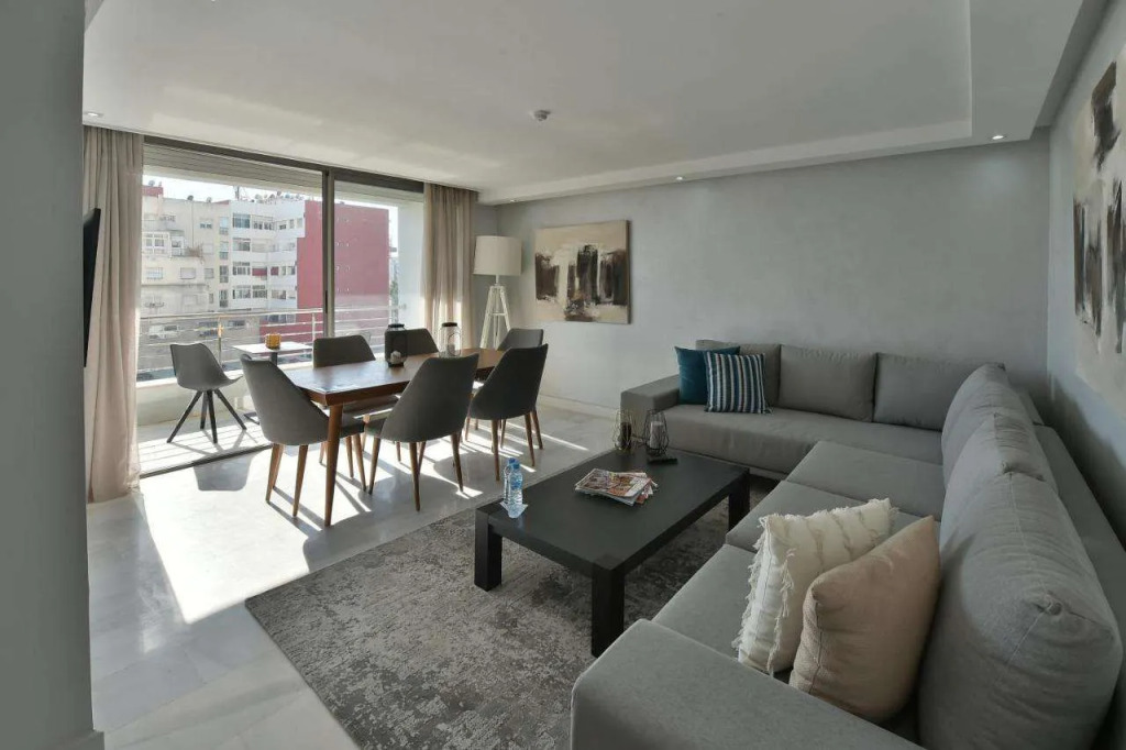 Le Yacht Suites Hotel