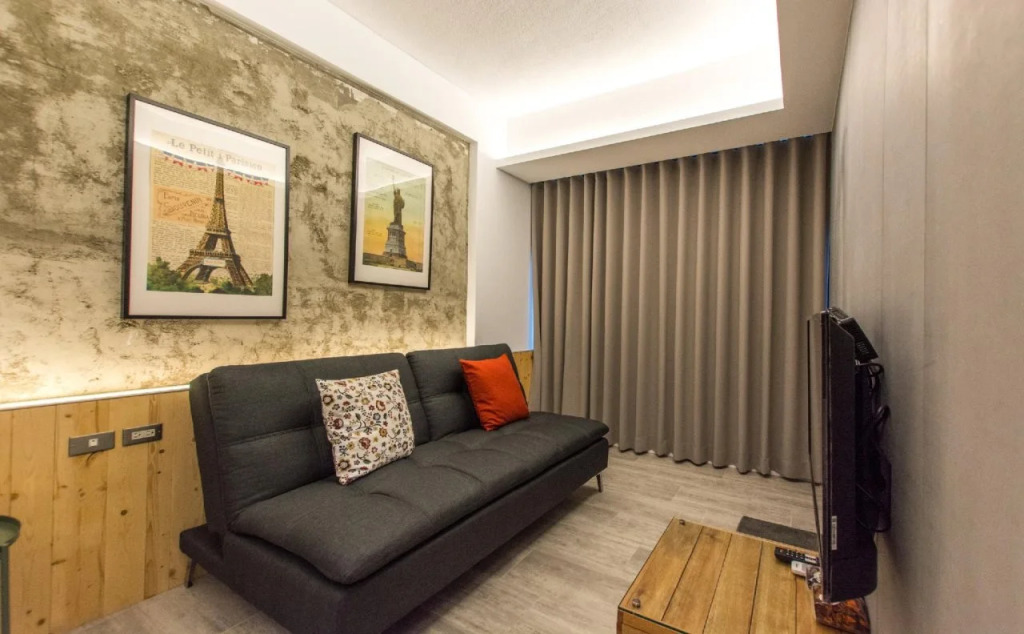 Yiyue Guanhe Homestay 倚月觀荷民宿