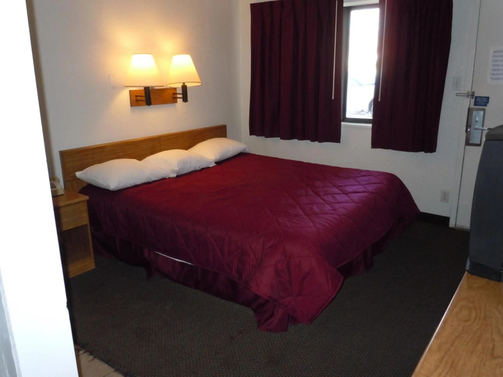 Americas Best Value Inn & Suites Grand Rapids