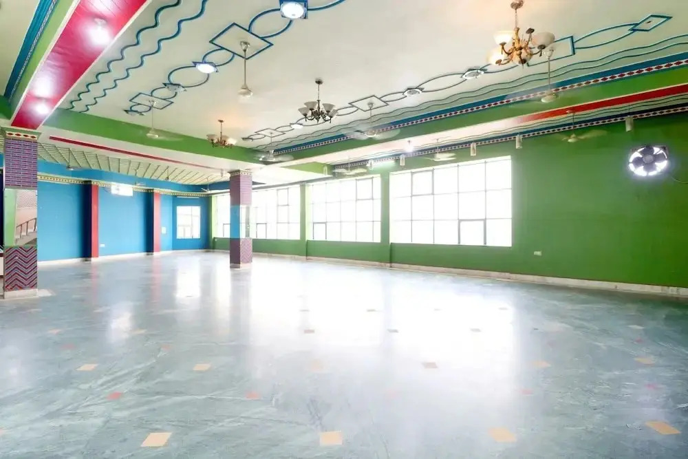 Hotel Shahi Mahal by OYO Rooms