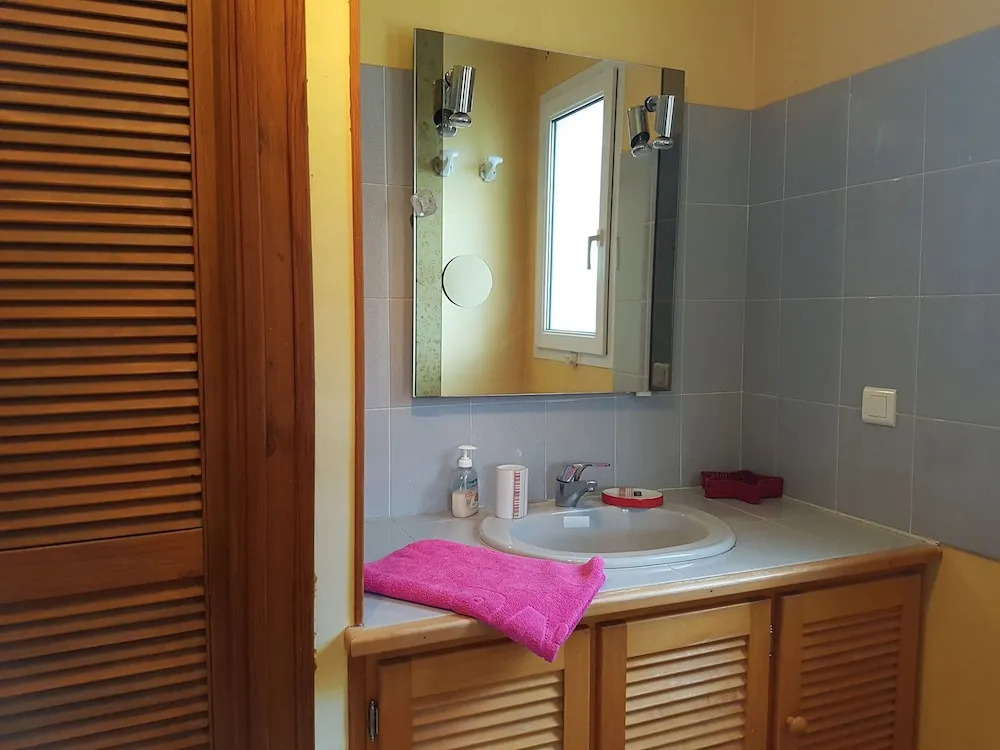 Stylish Holiday Home With Private Swimming Pool and Large, Enclosed Garden
