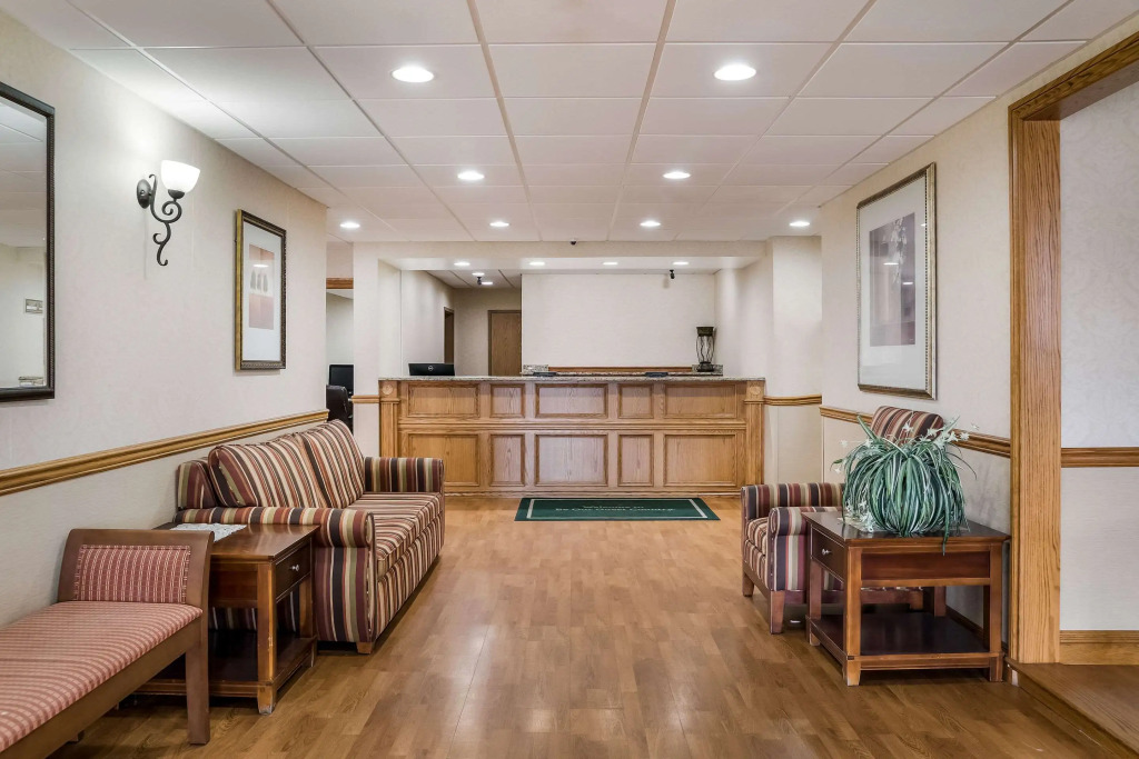 Country Inn & Suites by Radisson, Saginaw, MI