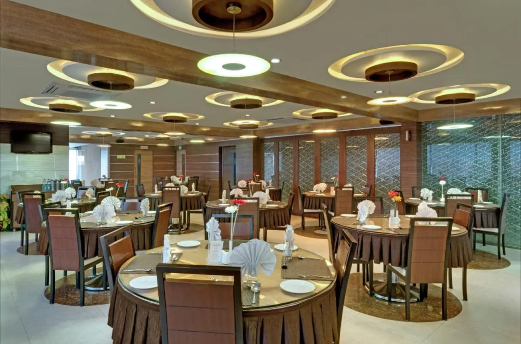 Pearl Hotel & Banquets