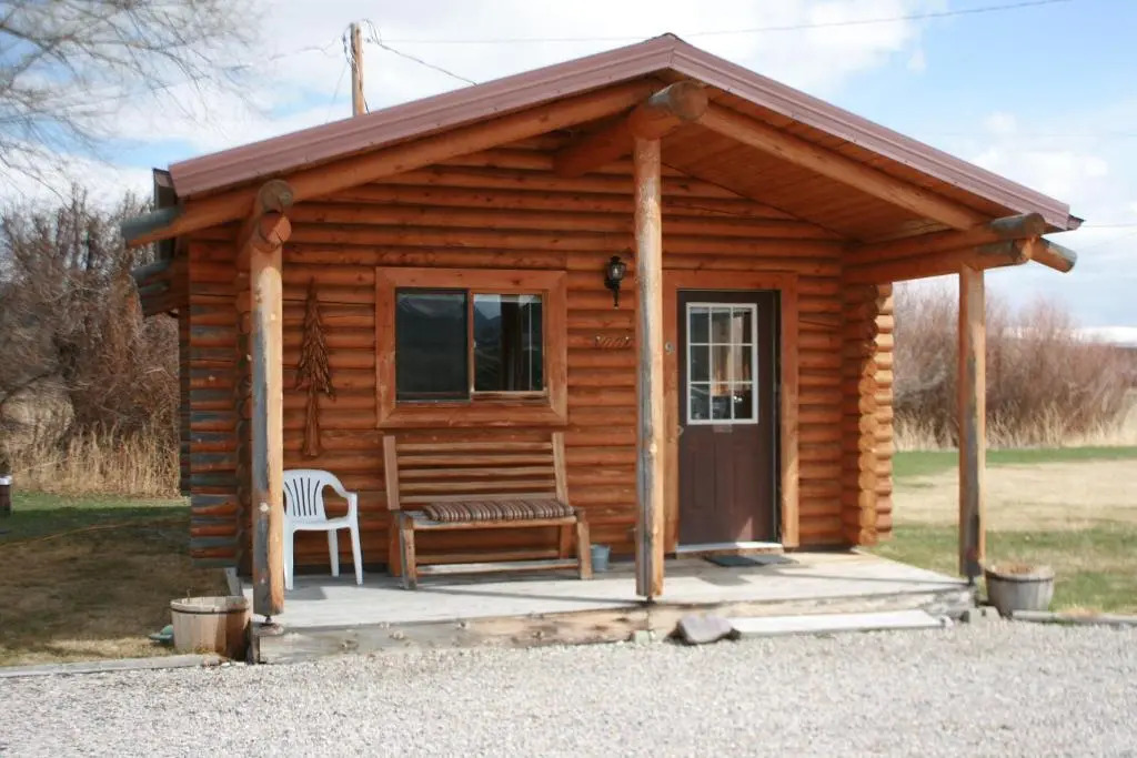 Sportsman Lodge Melrose MT