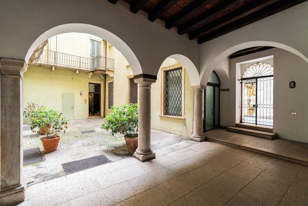 Attico nel cuore di via Mazzini