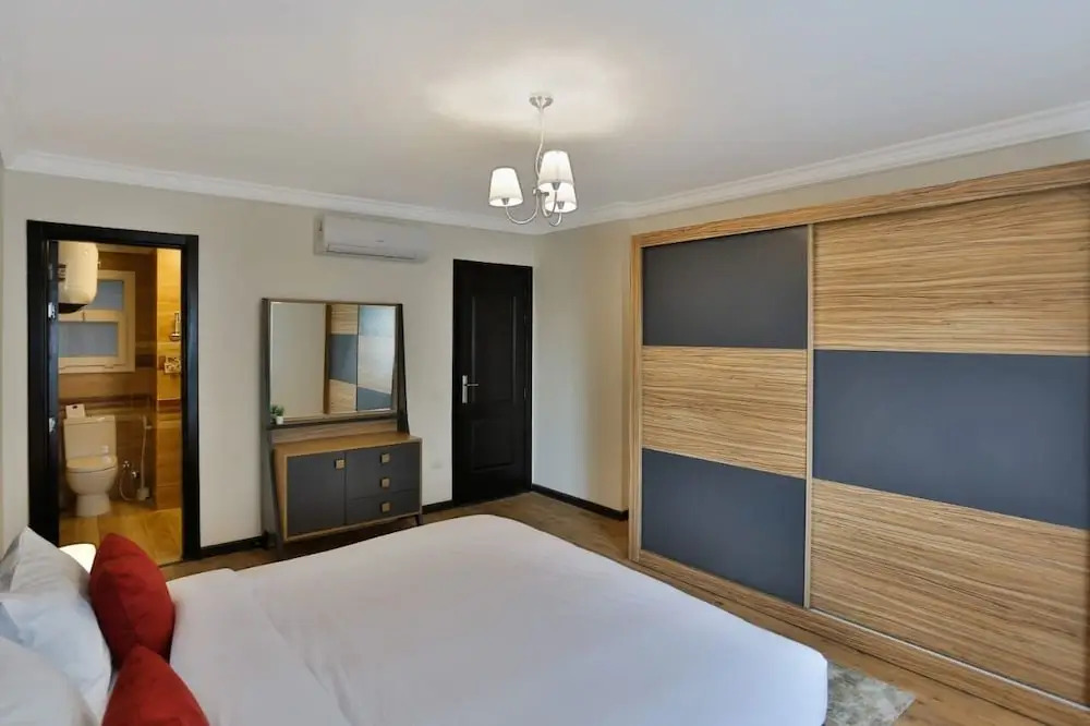 Parkside boutique 3 bedroom apartment