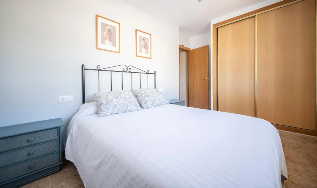 R129 Apartamento con terraza y piscina comunitaria cerca de la playa