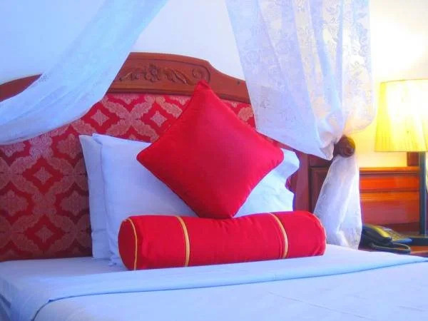 Royal Palace Hotel