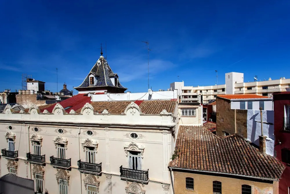 Apartment in the old town with terrace