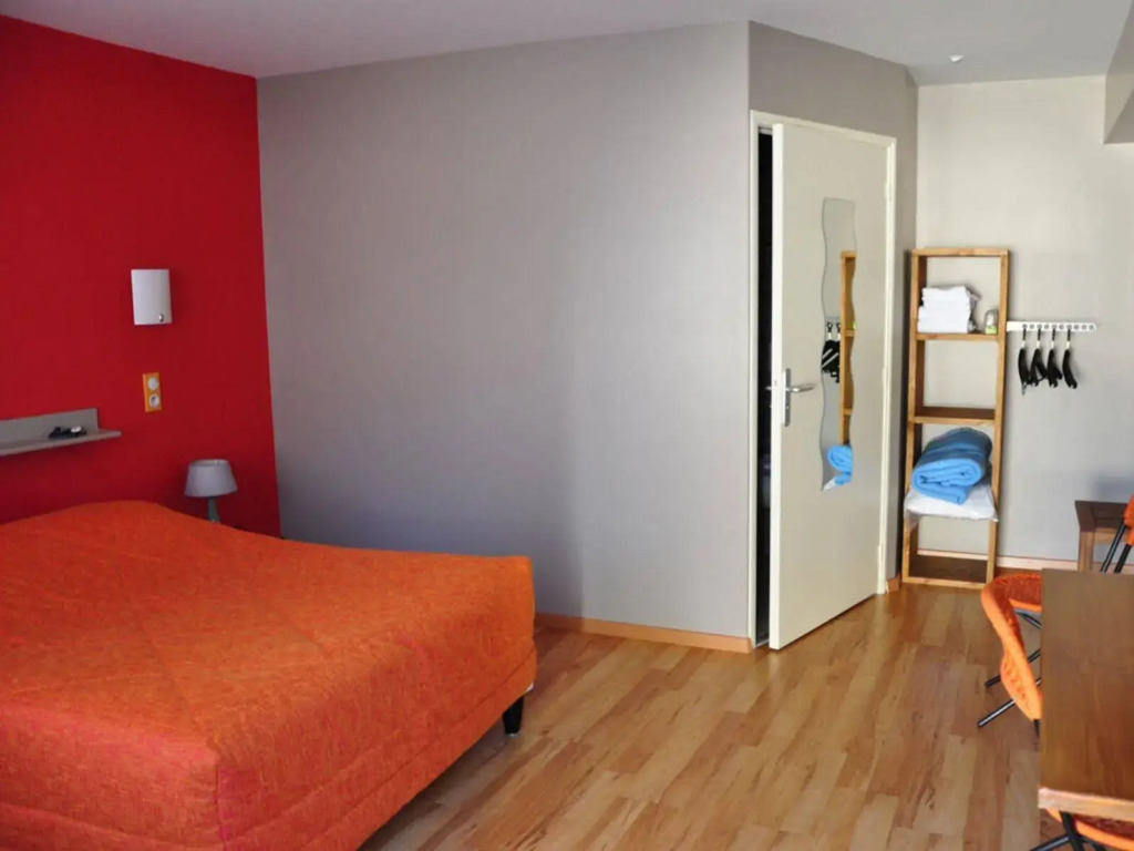 Logis - Hotel & Restaurant La Corne d Abondance