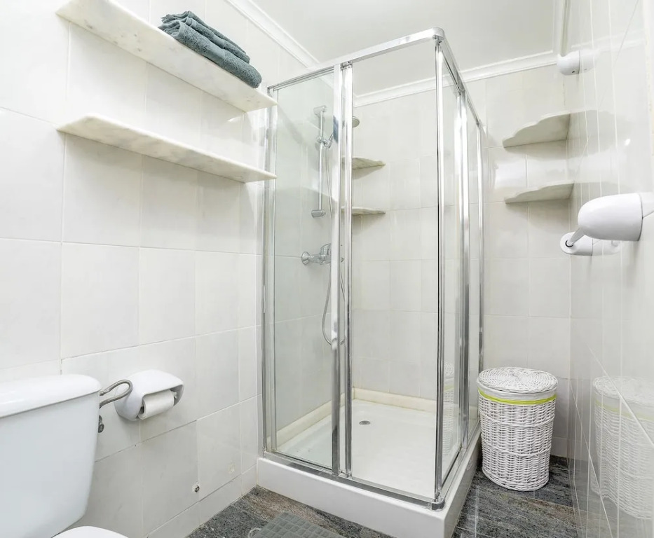 GuestReady - Cosy Retreat with Balcony near Beach