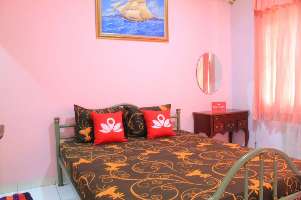 Cendana Mulia Hostel Bogor