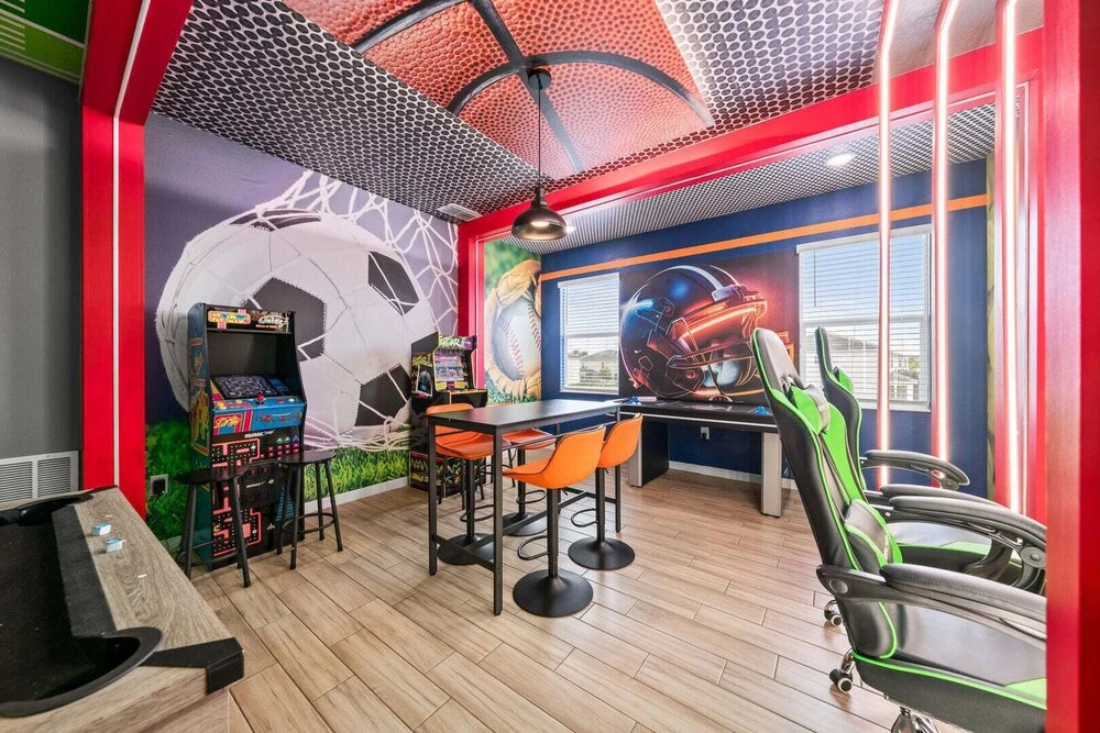 Big Family Home! Game Room Sleeps 26
