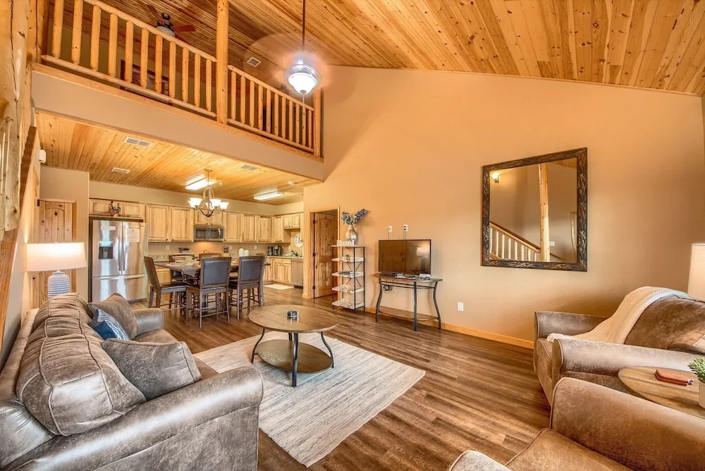 Old Mills Resort OM A13 3 Bedroom Condo by RedAwning
