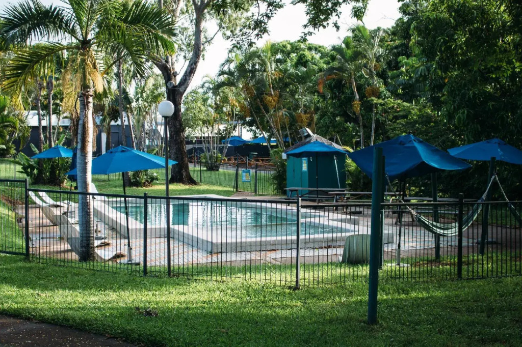 Nomads Airlie Beach