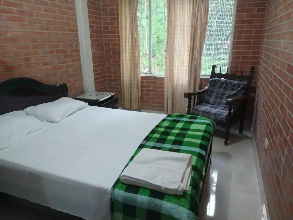 Kaliawiri Bird Lodge & reserve