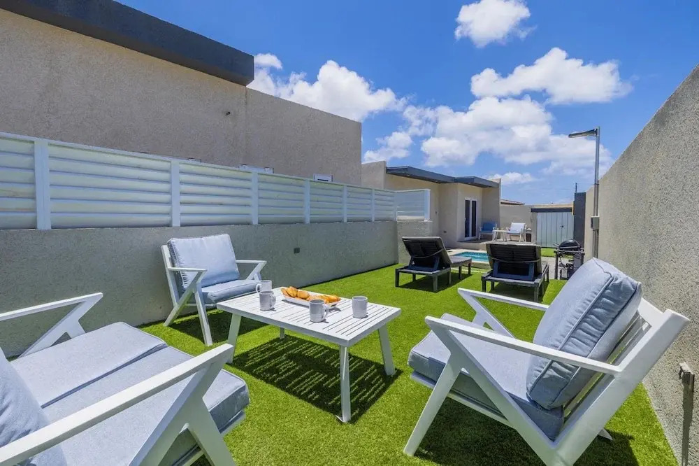 Brand NEW 1br2ba w Privatepool in Amazing Location