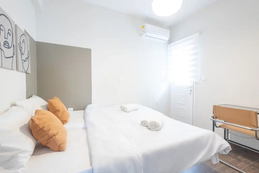 Beachfront 2-bedroom Stay in Voula