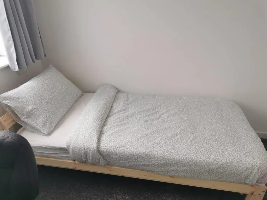 Room very close to East Dulwich Station