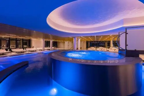 LUA Resort