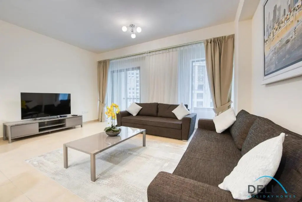 Classy 1BR in Bahar, Jumeirah Beach Residence by Deluxe Holiday Homes
