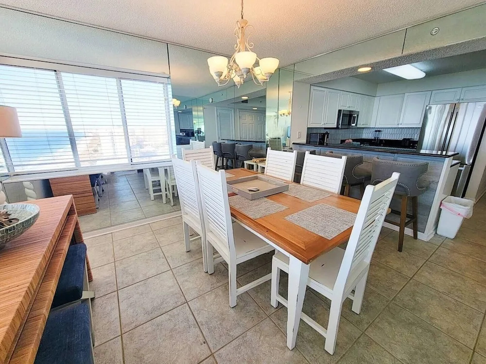 Ashworth 1801 4 Bedroom Condo by RedAwning, North Myrtle Beach
