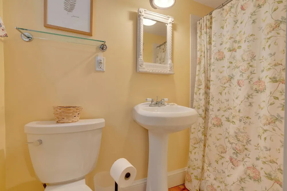 James Place Inn Bed and Breakfast