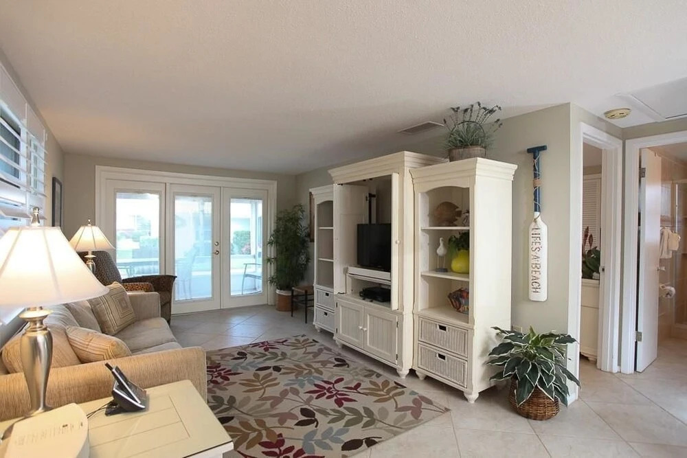 Aloha Kai - Unit 42 1 Bedroom 1 Bathroom Apts