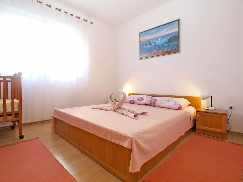 Apartment 1789