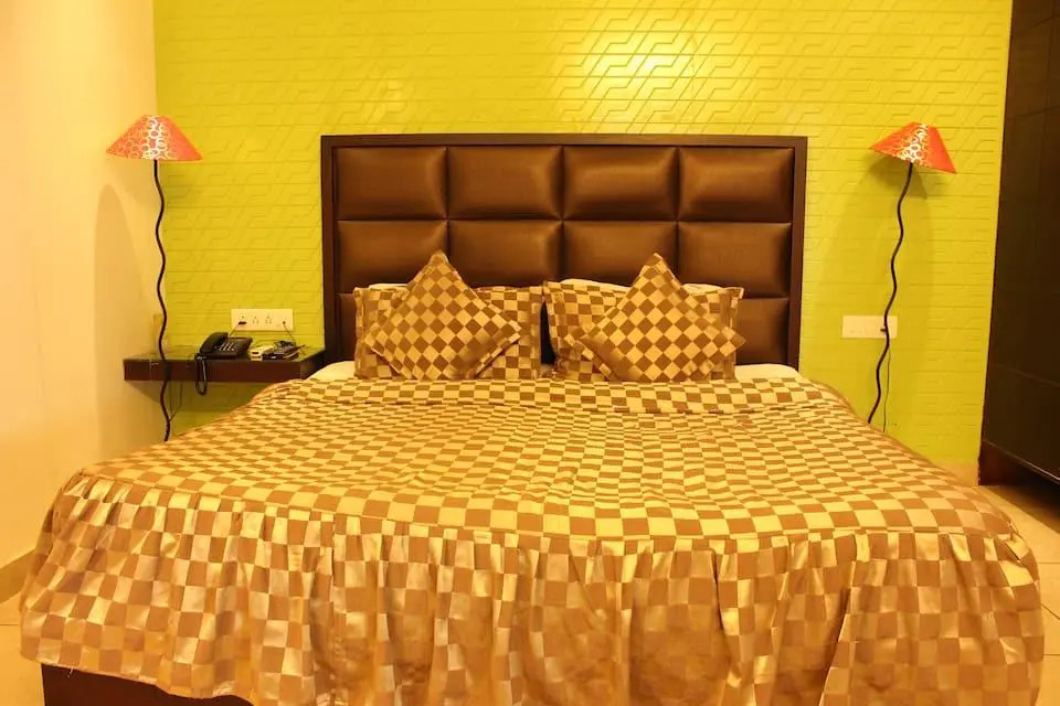 Hotel D2M