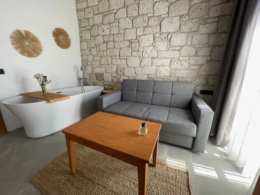 Rhea Alaçatı Boutique Hotel