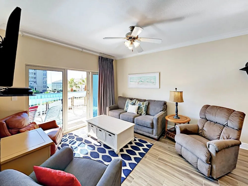 1010 W Beach Blvd Condo