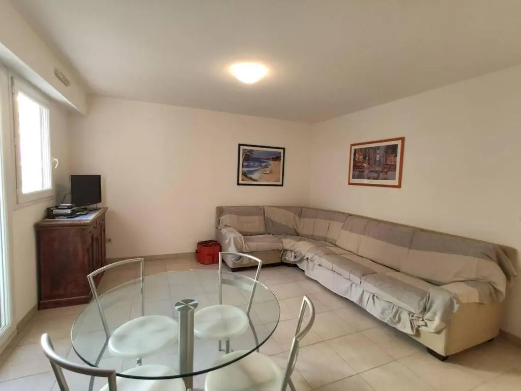 Appartement Juan les Pins, 2 pièces, 4 personnes - FR-1-252-152