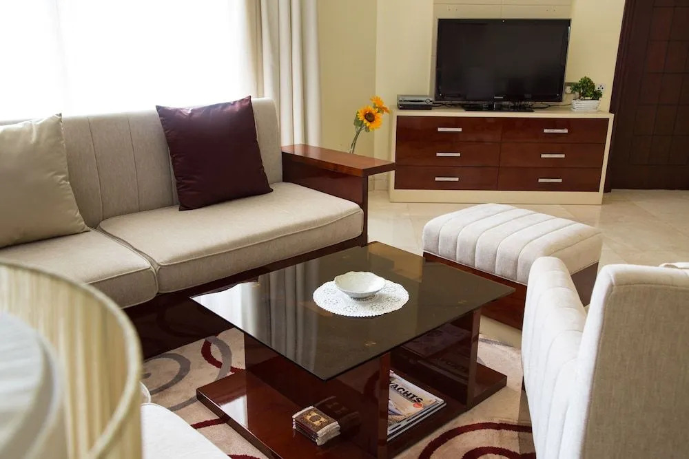 HiGuests - Grandeur Residences