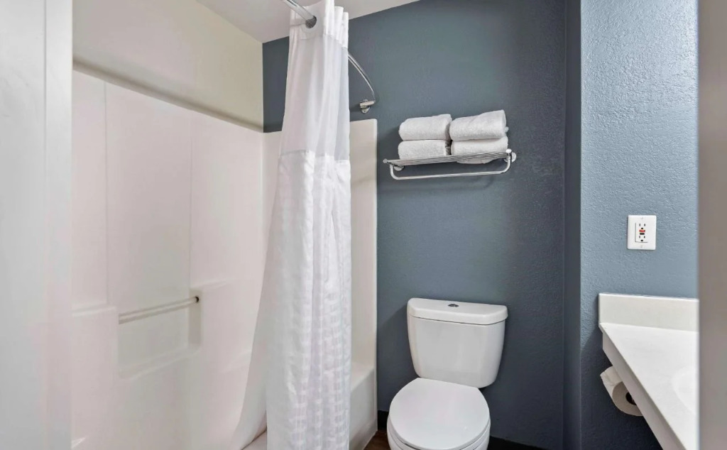 Extended Stay America Select Suites - Charlotte - University Place
